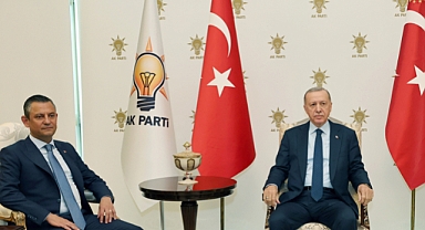Cumhurbaşkanı Erdoğan'dan Özgür Özel'e Tepki: Millete hakaret eden şahsı onur konuğu yaptılar